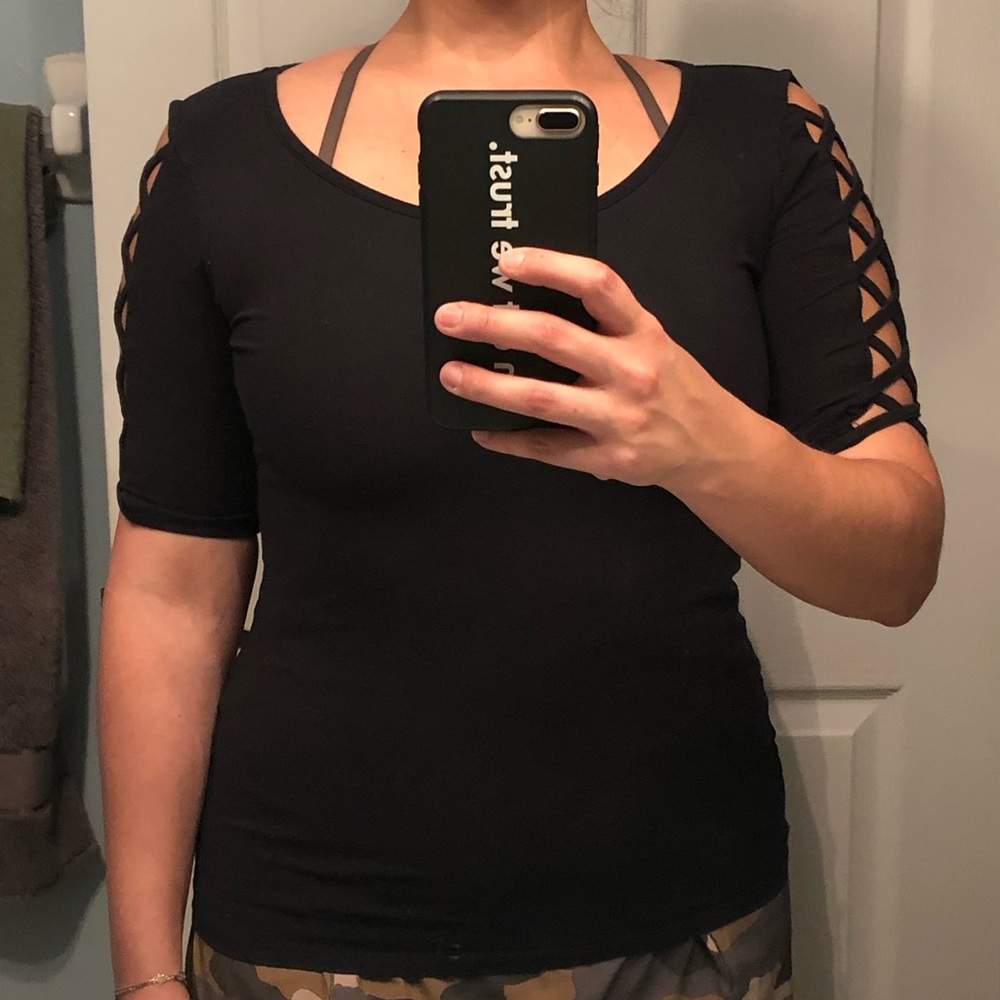 New York & Co Cut Out Black Scoop Neck Top, S